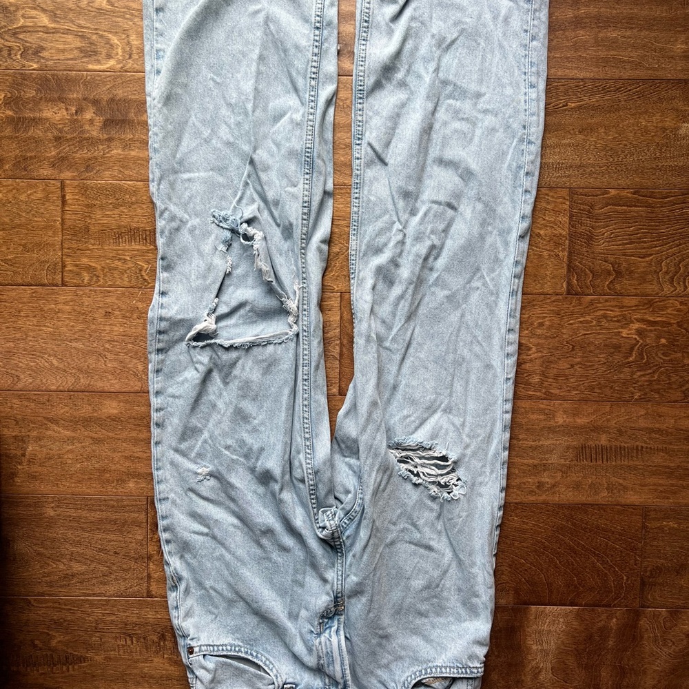 H&M Blue Boyfriend Jeans with Distressed Details